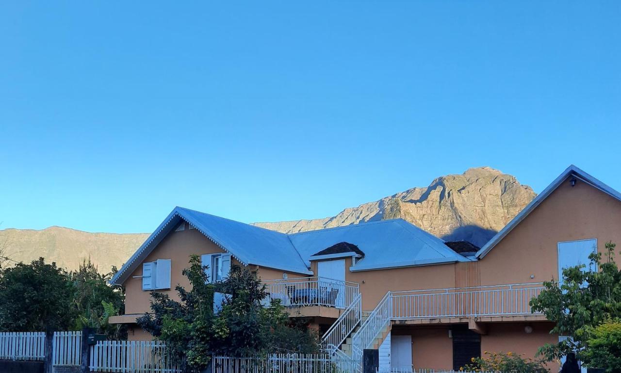 Gite Le Calou Pilon Cilaos Exterior foto